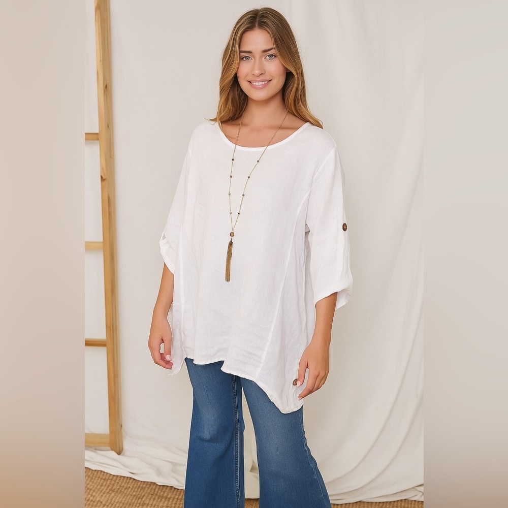 Linen blouse, tunic style,  in white with contrast buttons. approx size large - Picture 3 of 11